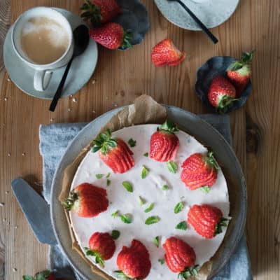 Erdbeer-Joghurt-Torte mit Müsliboden ohne Backen