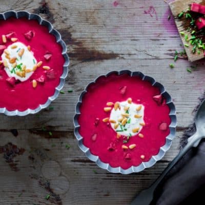 Rote-Bete-Suppe mit Kräuterschmand