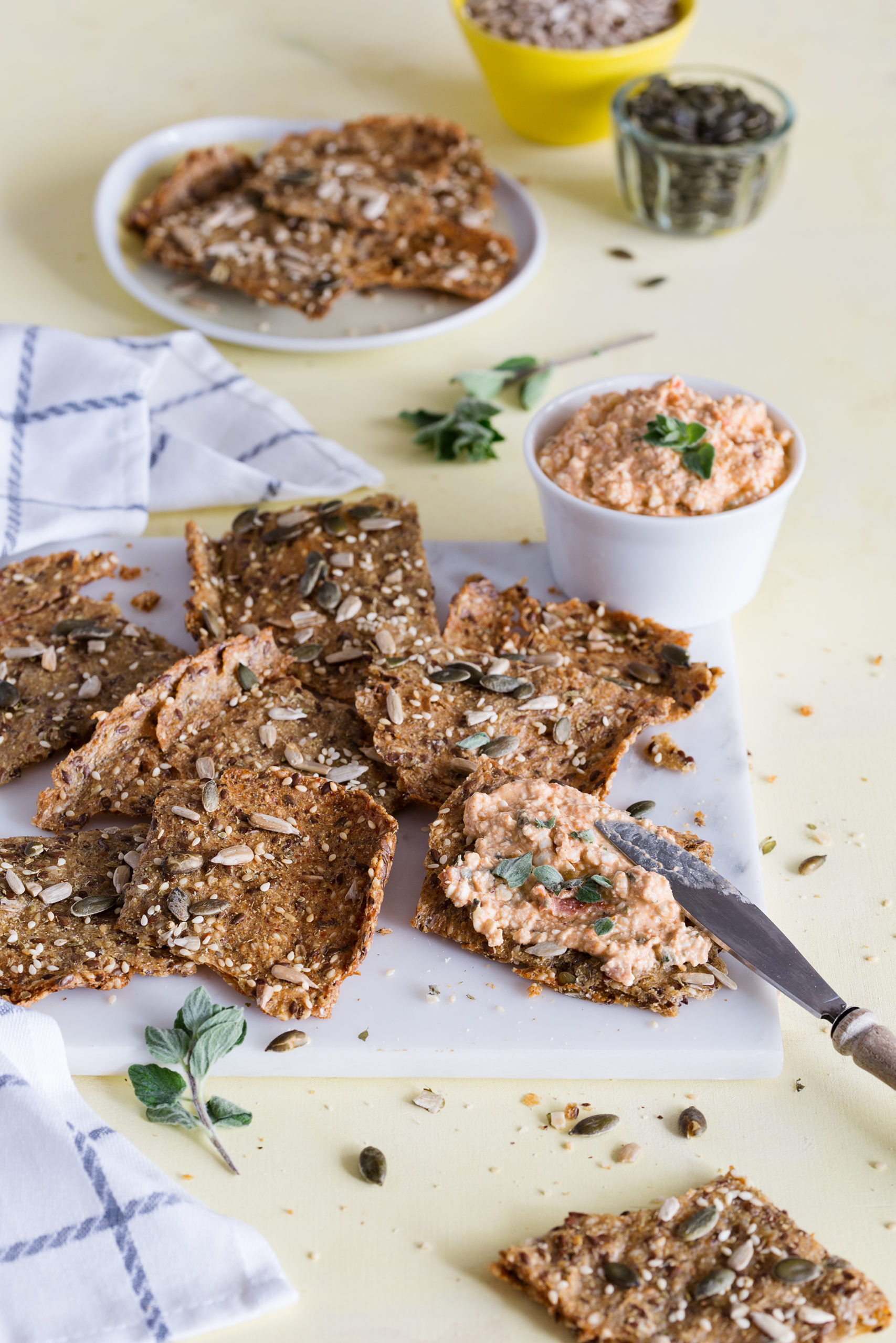 Knäckebrot selber machen mit Quinoa | Rezepte von Foodio