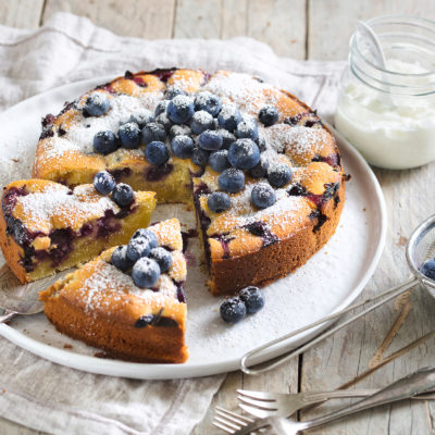 Saftigster Blaubeerkuchen mit Schmand