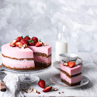 Erdbeer-Buttermilch-Torte ganz einfach gemacht