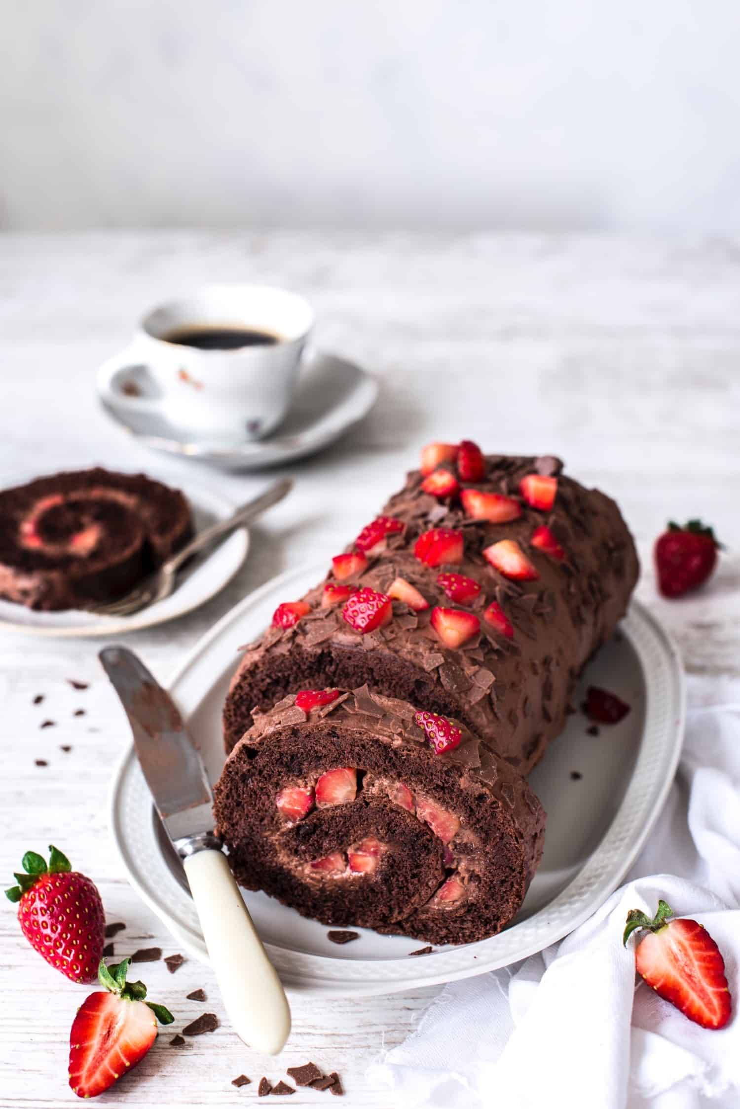 Biskuitrolle Mit Erdbeeren - Rezepte Suchen
