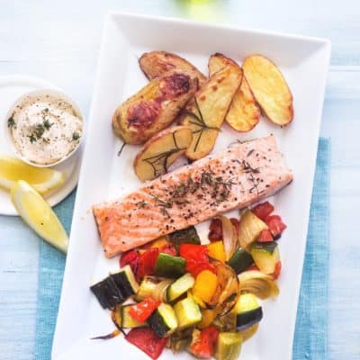 Ofengemüse mit Lachs und Rosmarinkartoffeln