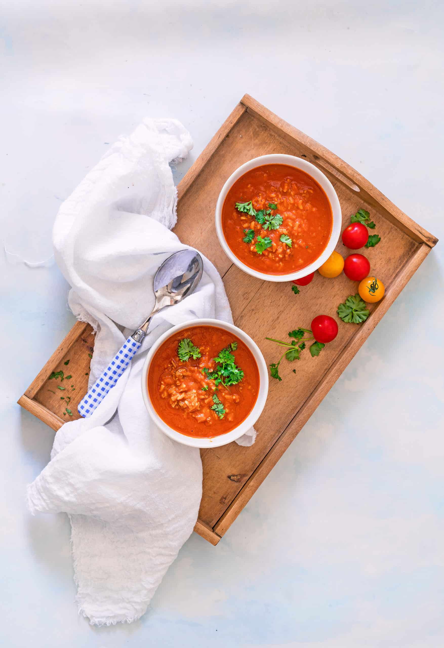 Tomatensuppe mit Reis und Hackfleisch | Rezepte von Foodio