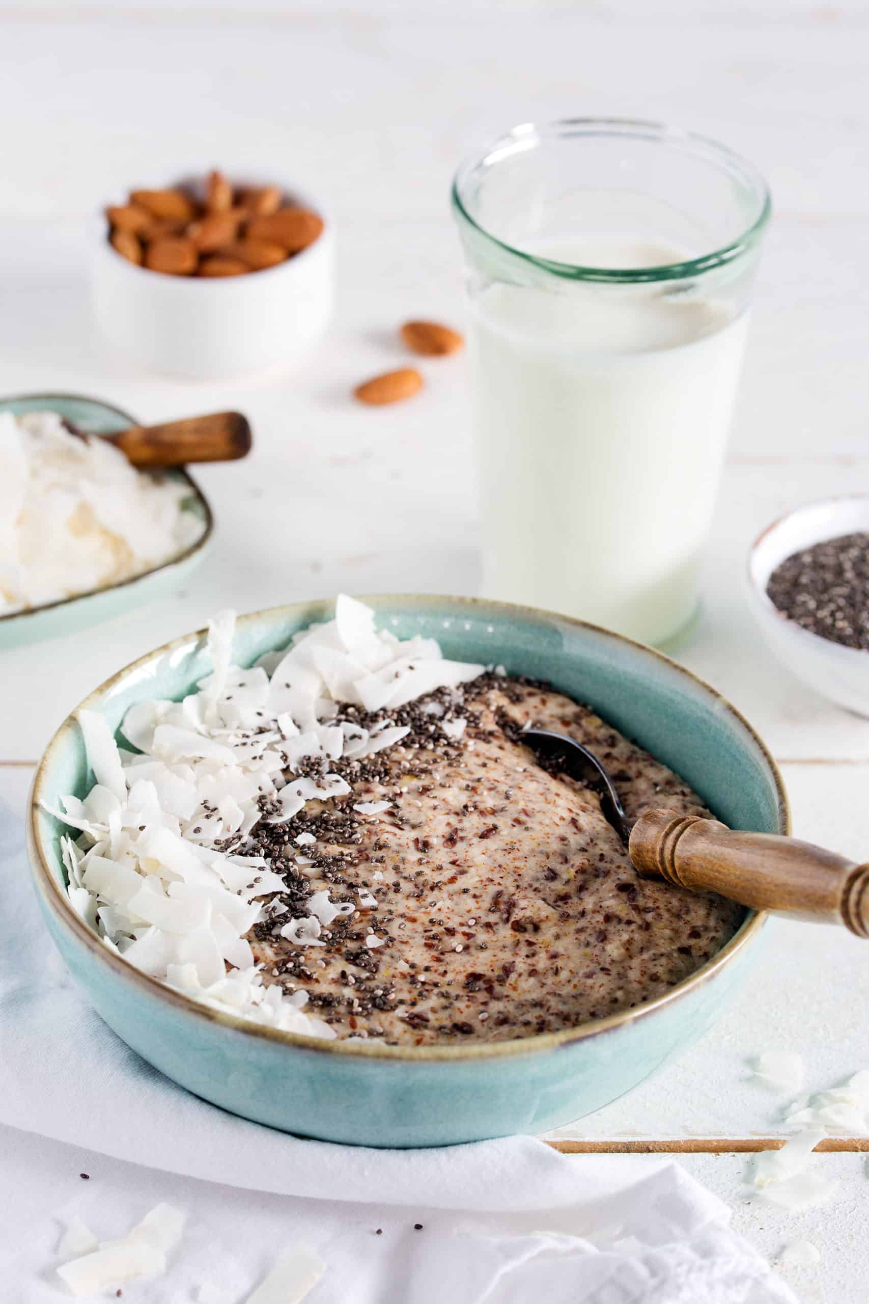 Kokos-Porridge ohne Zucker ganz cremig | Rezepte von Foodio