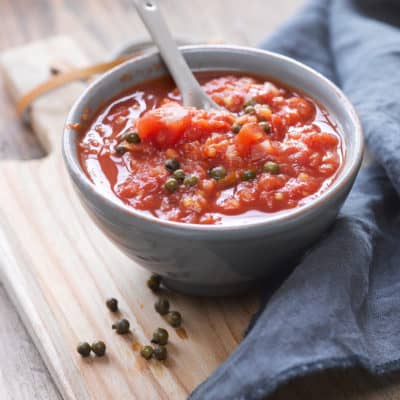 Pikantes Tomatenchutney mit Chili und Ingwer