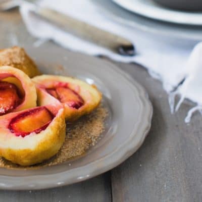 Pflaumenknödel mit schnellem Quarkteig