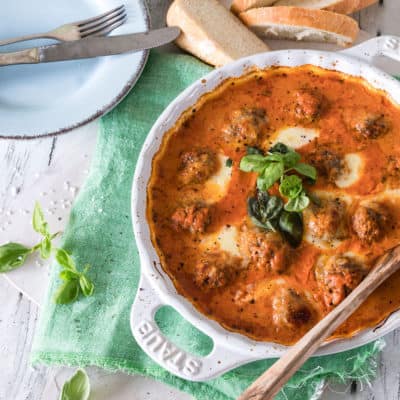 Hackbällchen Toskana mit Mozzarella gratiniert