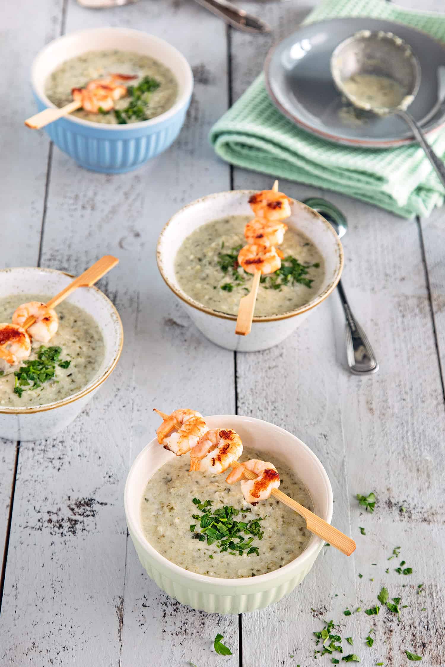 Mangold-Suppe so cremig mit Frischkäse | Rezepte von Foodio