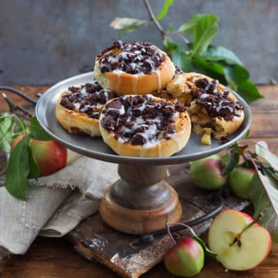 Apfel-Zimt-Schnecken mit extra großen Schokostreuseln